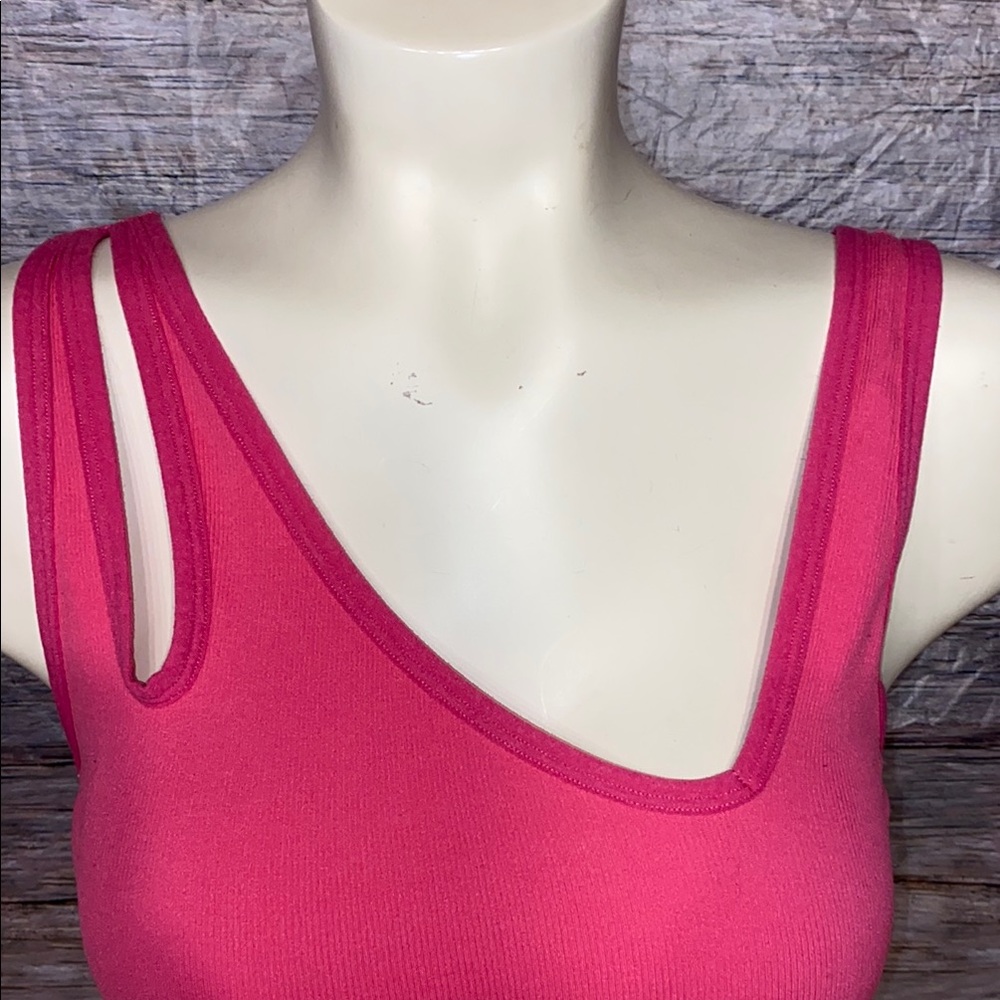 Colsie Fuchsia Ribbed Cropped Tank - Picture 5 of 8